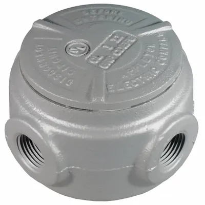 APPLETON ELECTRIC Conduit Outlet Body: Iron, GRJS, 1/2 in Trade Size, XAT Body - X, XAT and XTF Round Body - Cross Type