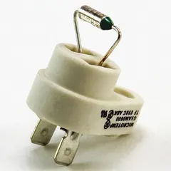 Fuse link for overcurrent protection in HVACR electrical circuits. Used as a replacement component in commercial and industrial heating, ventilation, air conditioning, and refrigeration equipment. Manufacturer part number FUS0762.