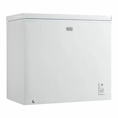 BLACK & DECKER Chest Freezer: White, 7 cu ft Capacity, 33 1/2 in x 32 in x 21 3/4 in - Chest Freezers