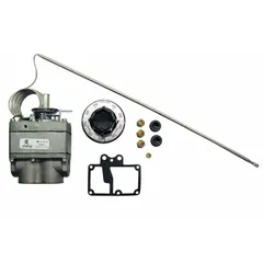 Gas thermostat for natural gas cooking equipment. Dial range 150°F to 550°F. Features a 54-inch capillary, 3/16-inch bulb diameter, and 3/8-inch pipe gas connection. Suitable for commercial ovens and fryers.