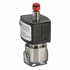 This REDHAT solenoid valve is a configurable 3-way/2-position unit with a 1/4 in pipe size and 24V DC operation. It features a watertight coil enclosure suitable for applications requiring protection against moisture and dust. The valve is explosion proof/watertight and can be used to control air, water, or light oil in fluid handling systems.