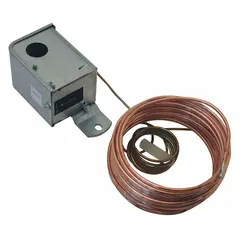 This Siemens freeze protection control is designed for indoor use to prevent freezing in pipes and equipment. It features a steel enclosure, SPDT switch action (open/close on rise), fixed 12°F differential, and operates at 120 to 240V AC. Includes a 4 ft capillary with a 20 ft x 1/8 in bulb. Typical applications include warehouses, boiler rooms, and mechanical spaces.