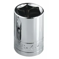 This 3/8" drive hand socket features a 15/16 in SAE hex size with a 6-point standard profile. The chrome finish provides corrosion resistance. Suitable for tightening or loosening hex fasteners in automotive repair and equipment maintenance.