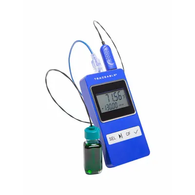 TRACEABLE 6600 Thermometer with Data Logging - Thermometers with Data Logging