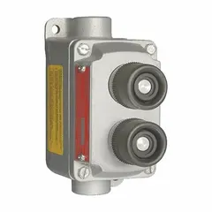 This pilot-light-only control station features a 2-gang enclosure with 4 pilot lights and a 3/4 in feed-thru hub, providing visual status indication without labeling. It is designed for integration into industrial electrical systems for monitoring equipment operation in factories, processing plants, and similar environments.