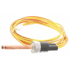 Single pressure control for HVACR systems, used to monitor and regulate refrigerant pressure. Opens or closes electrical contacts based on pressure thresholds to protect compressors and system components. Suitable for commercial and industrial refrigeration and air conditioning applications.