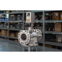 NC automatic reset slow opening fast closing. The VMH-type valve is a shut-off valve for gaseous media operated by a hydraulic actuator. It is suitable as main safety device for gas blocking and gas releasing controls, as required when operating gas burners, atmospheric gas boilers, industrial kilns, and generally all gas-consuming appliances. When the actuator gets energized, it slowly opens the valve over a few seconds. Once fully open, the hydraulic pump turns off to minimize power consumption. As soon as the power supply stops, the valve closes immediately (<1 sec). It is qualified for continuous service (100% ED).