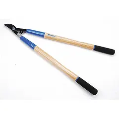 This bypass lopper features a steel blade and wood handles with cushioned grips. With an overall length of 29-1/2 inches and a cutting capacity of 1-3/8 inches, it is suited for pruning tree branches and shrubs, providing clean cuts on live wood.