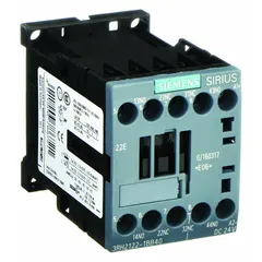 This Siemens IEC control relay features a 24V DC coil, 2 normally open and 2 normally closed contacts rated at 10 A. It is designed for combination DIN-rail and surface mounting, suitable for switching and isolating electrical loads in industrial control panels and automation systems.