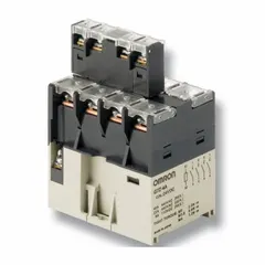 Surface-mounted relay from the OMRON G7Z Series with 4PST-NO contacts rated 40 A at 440 VAC and 5 A at 110 VDC. Coil voltage is 24 VDC. Electrical connection via screw terminals. Suitable for use in industrial control panels and automation systems requiring reliable switching of loads.