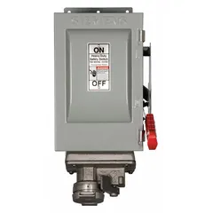 Non-fusible safety switch rated for 30 A, three-phase, 600V AC. Galvanized steel enclosure for indoor use. Suitable for manual disconnection of power in industrial circuits where overcurrent protection is provided upstream.