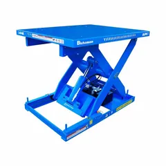 Fixed-top electric lift table with hydraulic lifting mechanism. Platform length 53 in, load capacity 2,200 lb, max lifting height 39 1/2 in. Operates on 115V AC. Used in material handling for raising heavy loads in assembly, warehousing, and work positioning.