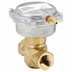 This Siemens 2-way zone valve features a spring return mechanism and is normally open. It has a 1/2 in female NPT connection and is suitable for pneumatic control applications in HVAC systems, such as regulating water or glycol flow in zone control, radiator circuits, and heat exchangers.