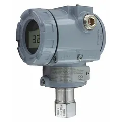 Explosion-proof-rated transmitter with digital display for pressure measurement. Outputs 4-20 mA DC with HART communication. Accuracy ±0.075% of full scale. Aluminum housing, 17-4PH/316 stainless steel fitting, NPT process connection. IP66/NEMA 4X, intrinsically safe. Power 11.9-45 V DC.
