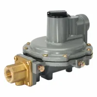 FISHER LPG Pressure Regulator: Lever-Acting Gas, 850,000 BtuH Gas Capacity, Aluminum, POL x NPT (MPN R632A-HCF)