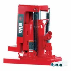 This manual-handle mechanical toe jack has a 15-ton load capacity and a steel body. Its low-clearance toe design allows lifting in confined spaces where standard jacks cannot fit. Suitable for industrial maintenance, rigging, and plant operations requiring precise manual hydraulic lifting.