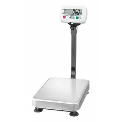 This A&D WEIGHING food scale features an LCD display with 0.05 lb/0.02 kg readability. The IP68 rating permits use in washdown environments. A USB port allows data transfer for portion control and batch tracking in commercial kitchens and food processing.