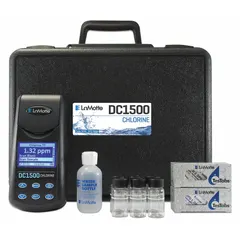 This single-parameter colorimeter measures chlorine concentration in water. It features a digital display, LED light source at 525 nm, resolution of 0.01 ppm, and accuracy of 2% with two measurement ranges. Includes six sample vials. Suitable for water testing applications.