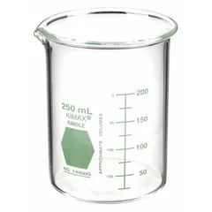 This 250 mL (8.45 fl oz) low form beaker is made from Type I borosilicate glass and features a green color coding for quick identification. Suitable for mixing, heating, and measuring liquids in laboratory environments.