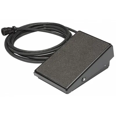 LINCOLN ELECTRIC Wired Foot Control for TIG Welder - Wired Foot Controls for TIG Welders