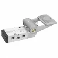AVENTICS Manual Air Control Valve: CD07, Foot Pedal, Five-Way / Two-Position, Spool, Spring Return (MPN R432016624)
