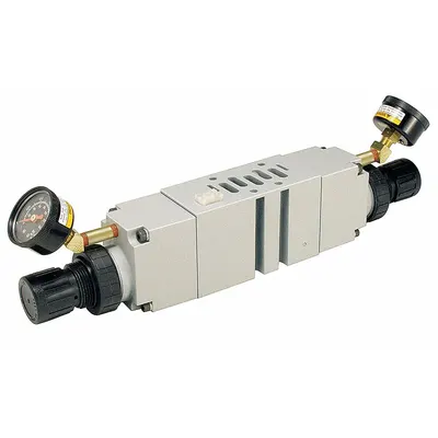 Parker Manifold Air Regulator: 6 cfm Max Flow Rate, 5 psi to 125 psi, 120°F Max Op Temp - Speedaire Sandwich Manifold Compressed Air Regulators