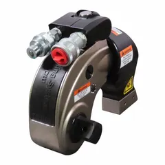Steel torque wrench cassette with square drive, rated at 4,252 N-m (3,136 lb-ft). Designed for use with the TW Series hydraulic torque wrench system. Low-profile configuration enables access in confined spaces for tightening and loosening bolted connections.
