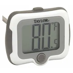 This TAYLOR digital stem thermometer features an LCD display and a plastic case with an overall length of 1 1/8 in. It provides accuracy of ±2 °F and includes an auto-off function. Suitable for temperature checks in food service environments such as commercial kitchens and catering.