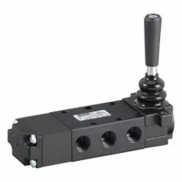 PARKER Manual Air Control Valve: DirectAir 4, Four-Way / Three-Position, Lever, 1/4 in Female NPT (MPN 521811000)