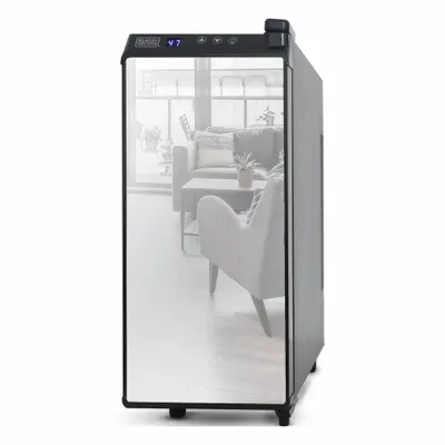 BLACK & DECKER Refrigerator: Black, 1.5 cu ft Total Capacity, 5 Shelves - Beverage Coolers