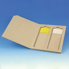 This cardboard slide mailer holds two standard laboratory slides for secure transport or storage. The natural-colored container provides lightweight protection during mailing or handling in clinical, research, or educational settings.