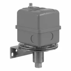 Diaphragm vacuum switch for power circuits with two thresholds and DPST contact configuration. Features 1/2" NPT connection and maximum pressure rating of 100 psi. Used in industrial automation and process control for vacuum level monitoring.
