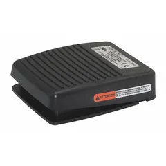 This LINEMASTER Atlas Series foot switch features a single pedal with maintained switch action and SPST-NO contact configuration. It is electrically corded and designed without a foot guard. Typical applications include machine control, assembly line operations, and process equipment requiring sustained activation.