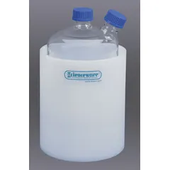 This polyethylene bottle carrier is designed as a secondary container for HPLC solvent reservoirs. It provides a single compartment for secure transport and containment of mobile-phase bottles in laboratory settings. The white polyethylene construction offers chemical resistance for routine use.