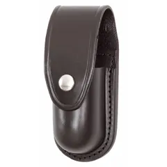 This high gloss leather holster is designed to carry pepper spray. It features a snap closure for secure retention. Suitable for law enforcement, security, and personal defense use.