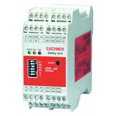 Safety evaluation unit from the CES-AZ series with 4 inputs and 2NO safety outputs rated at 6 A @ 30V DC. Designed for DIN rail mounting, it is used in industrial machine safety circuits to monitor guard locking devices and emergency stops.