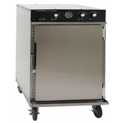 Single-chamber radiant oven designed for commercial foodservice and industrial baking. Uses radiant heat to cook, bake, or rethermalize food products evenly. Operates on 208 to 240V AC power.