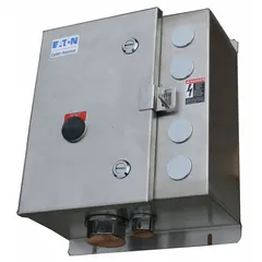 This enclosed non-reversing motor starter features electronic overload protection and is rated NEMA Size 4, 135 A, with a 480V AC coil and 3 poles. It includes a pilot light and 1NO/1NC auxiliary contacts for status indication and control. Suitable for starting and stopping three-phase motors in industrial environments.