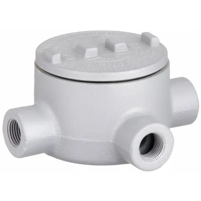 APPLETON ELECTRIC Conduit Outlet Body: Iron, GR, 1 1/2 in Trade Size, X Body - X, XAT and XTF Round Body - Cross Type