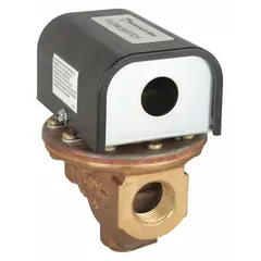 Inline flow switch for liquids with 3/4 in NPT connection and SPDT contact configuration. Rated 7.4 A full load at 120 V AC. Detects flow or no-flow conditions in 3/4 in pipe systems for pump interlock, alarm, or burner control.